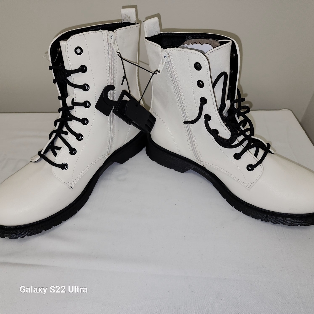 Women's boots plus shoe slides